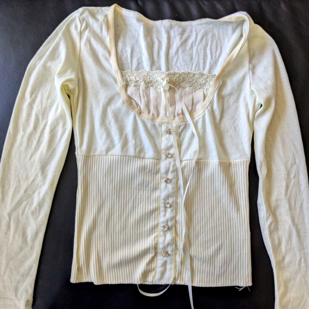 Cream Jfashion blouse